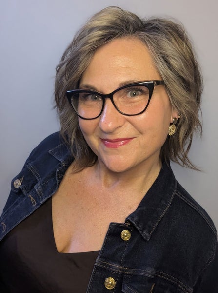 Terra Vetter, Associate